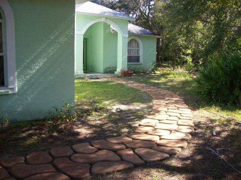 Stepping Stone Path DIY - TaDeGe