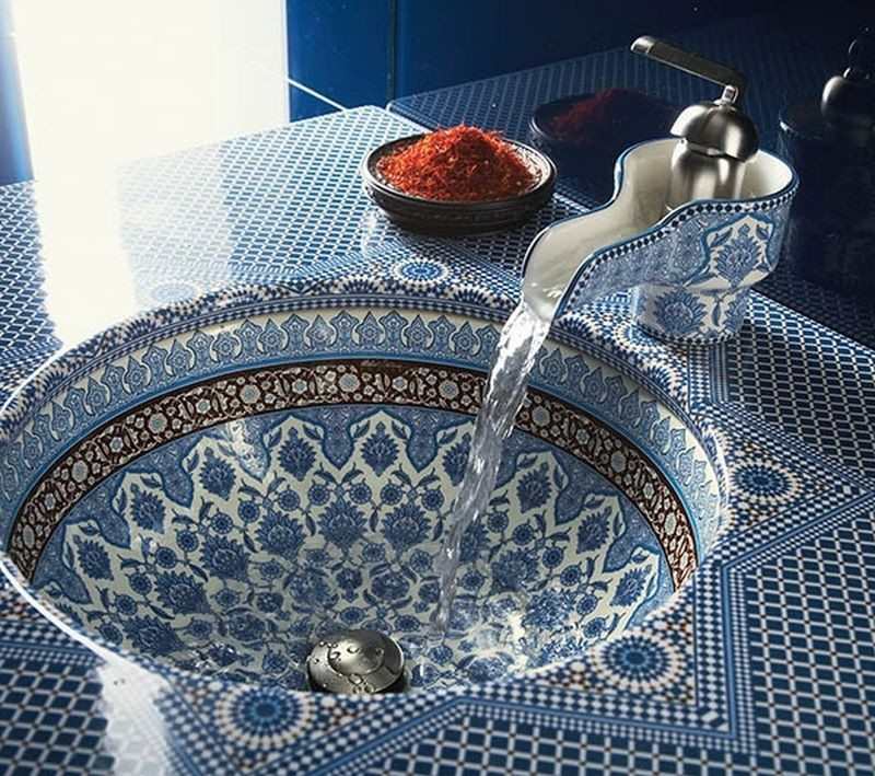 Ceramic Items With a Stunning Design Inspired by Moorish Architecture