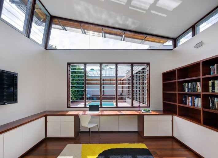 Queens Park House by C Plus C