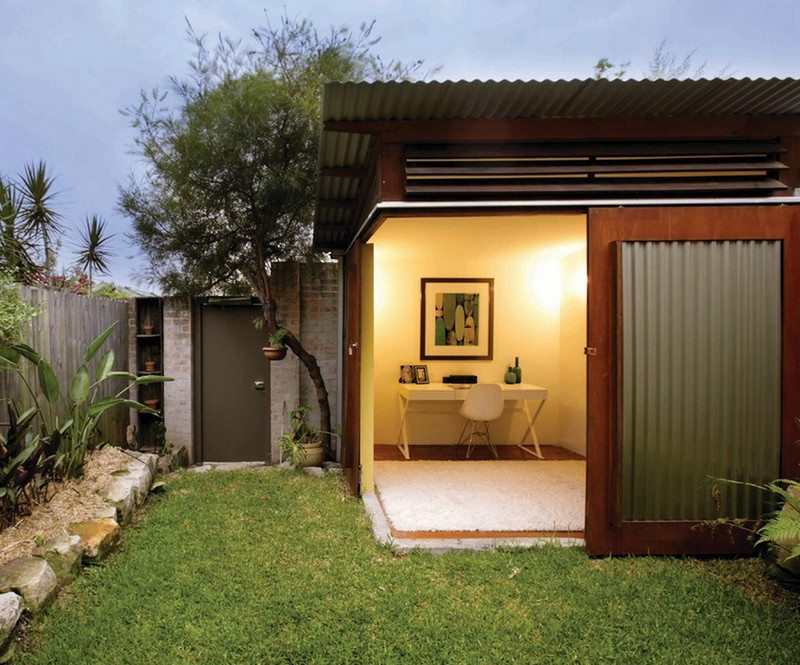 A simple office by Danny Broe Architects - Sydney