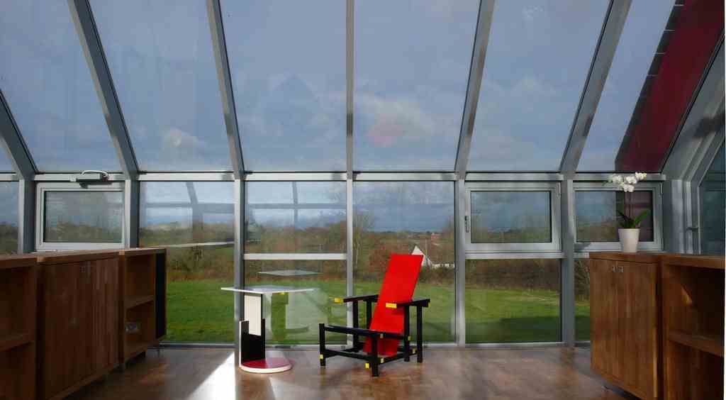 The Sliding House - open