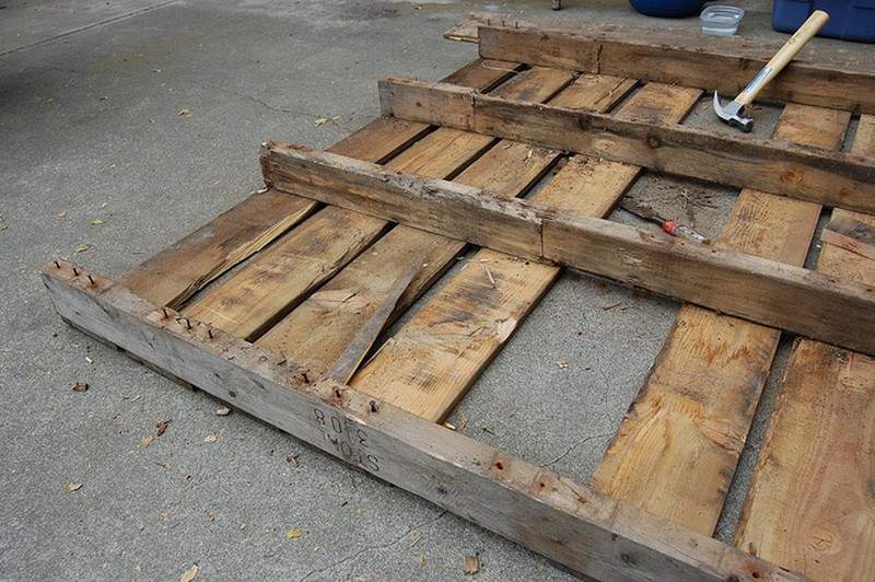 DIY Succulent Pallet Table