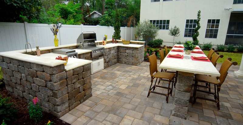 Outdoor Kitchen