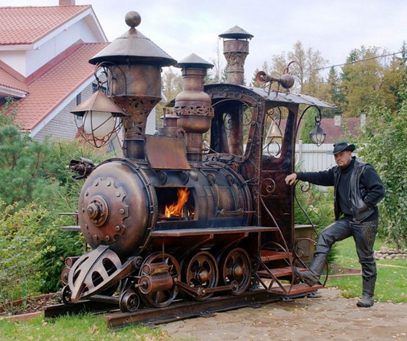 Choo choo… What do you think of this train BBQ grilll?