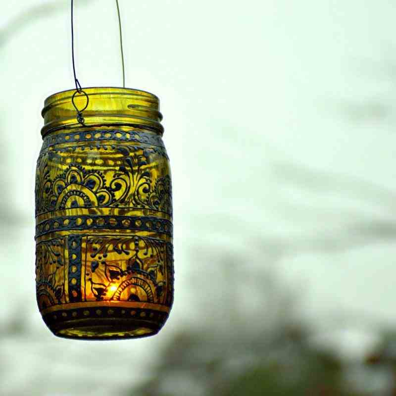 DIY Mason Jar Lanterns
