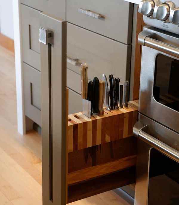 Roll Out Knife Block