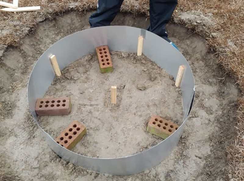 DIY Backyard Fire Pit