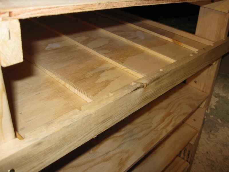 DIY Canned Food Shelf