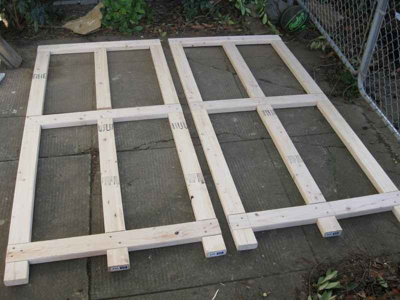 DIY Canned Food Shelf