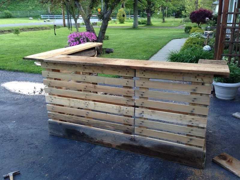 Pallet Outdoor Bar