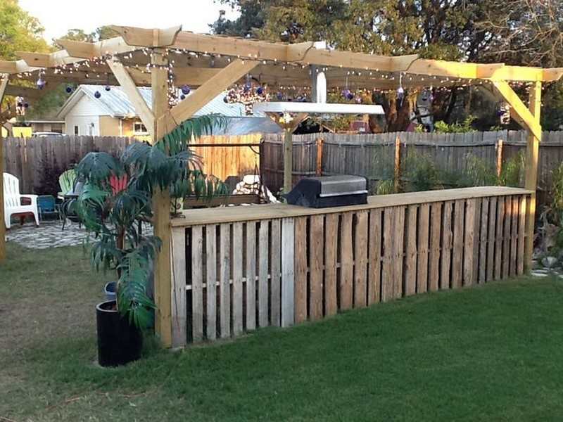 Pallet Outdoor Bar