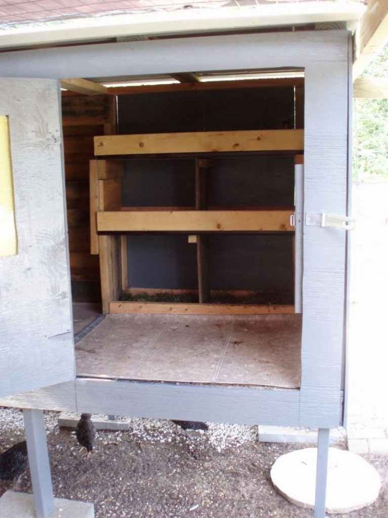 DIY Pallet Chicken Coop - Access Door Open