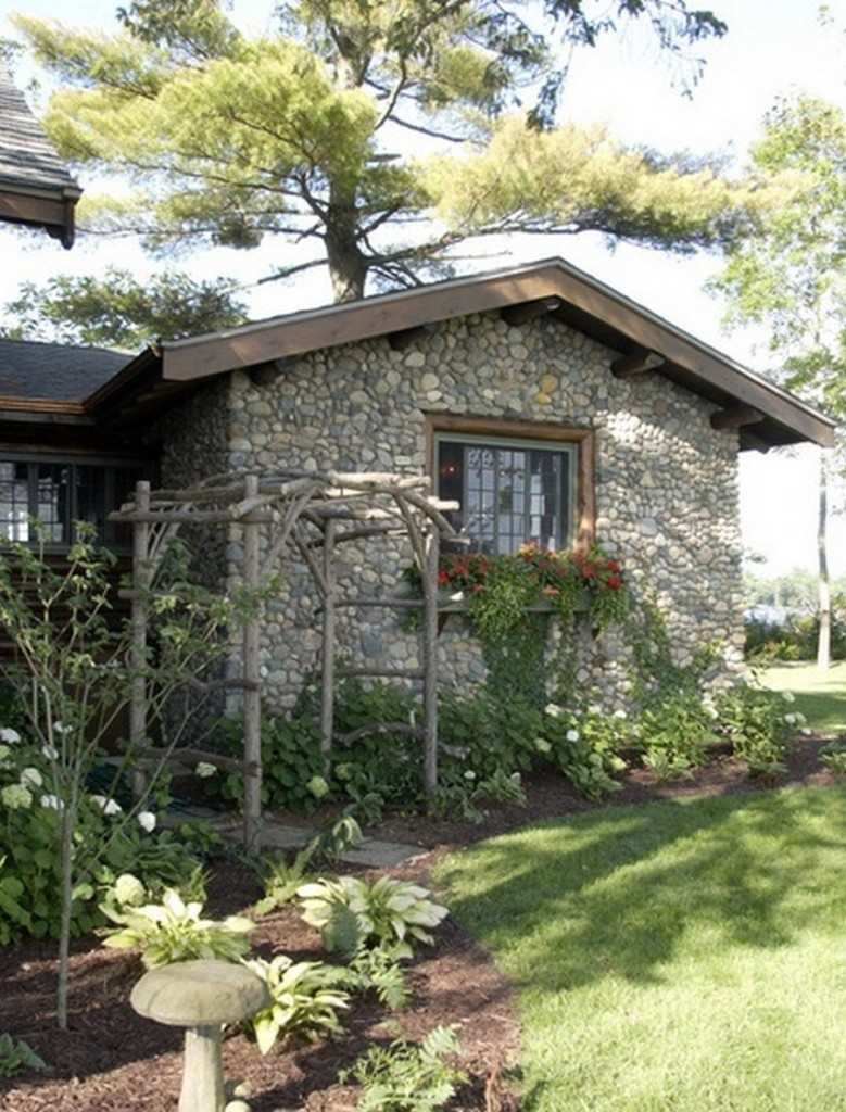 Bay Lake Cabin - Exterior