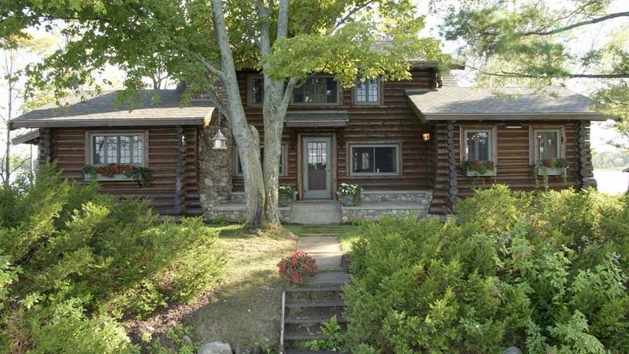 Bay Lake Cabin - Exterior