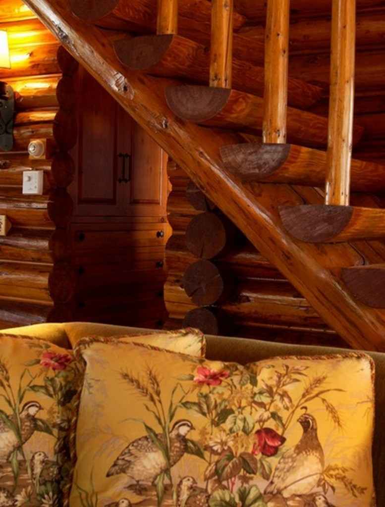 Bay Lake Cabin - Staircase