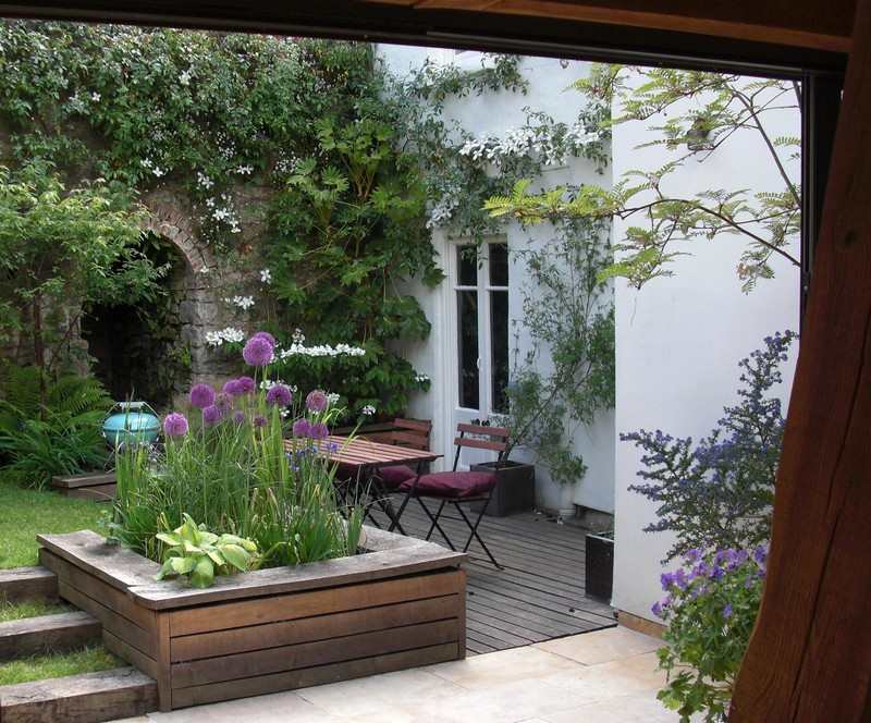 Lovely small garden courtyard.