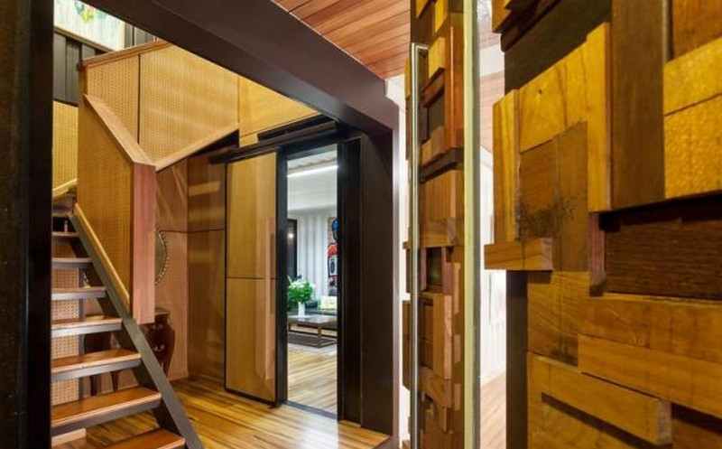 31 container home in Brisbane Australia - Entry door detail