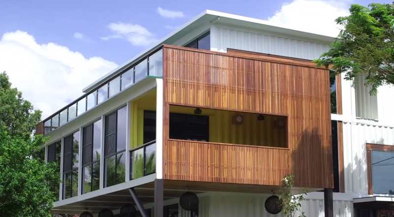 31 container home in Brisbane Australia - Facade-2