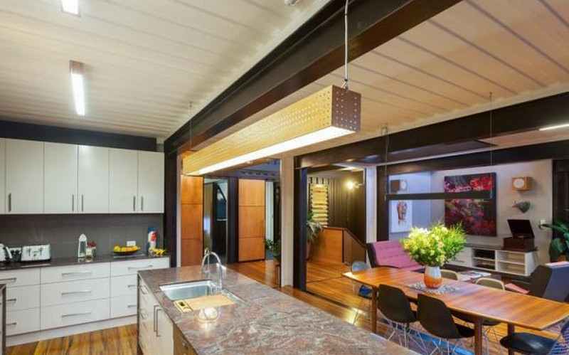31 container home in Brisbane Australia - Kitchen dining