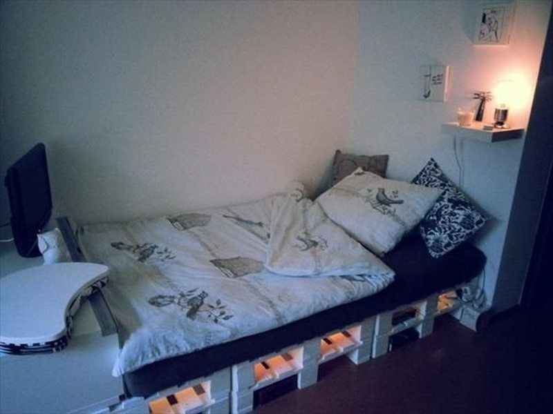 Illuminated Pallet Beds
