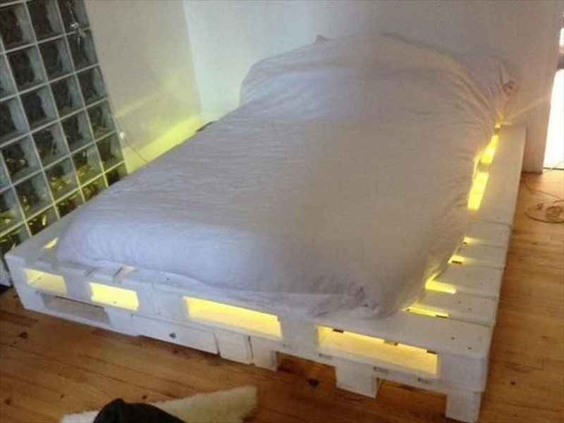 Illuminated Pallet Beds