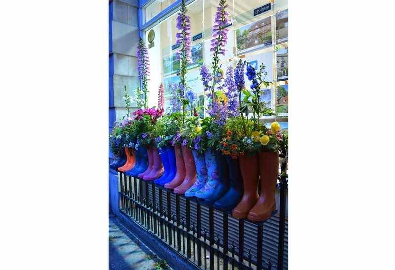 Fence Decoration Ideas