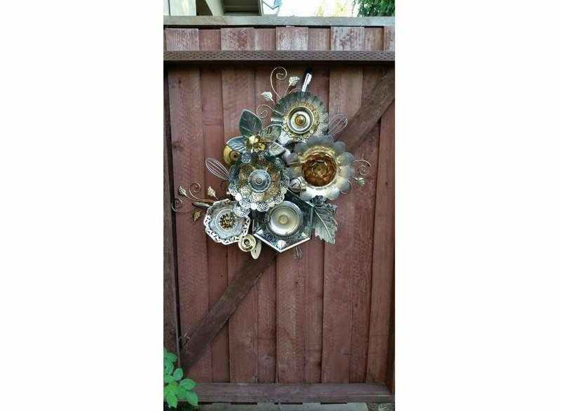 Fence Decoration Ideas