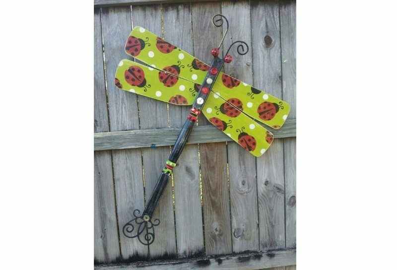 Fence Decoration Ideas