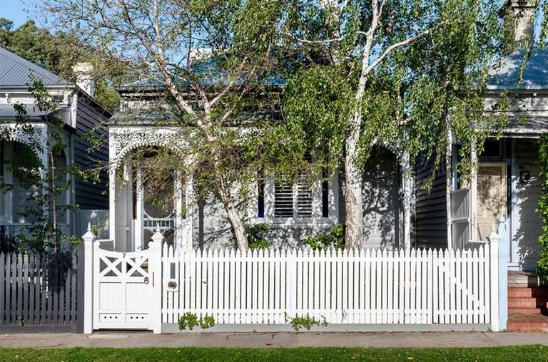 A Small Residence in Hawthorn VIC, Australia