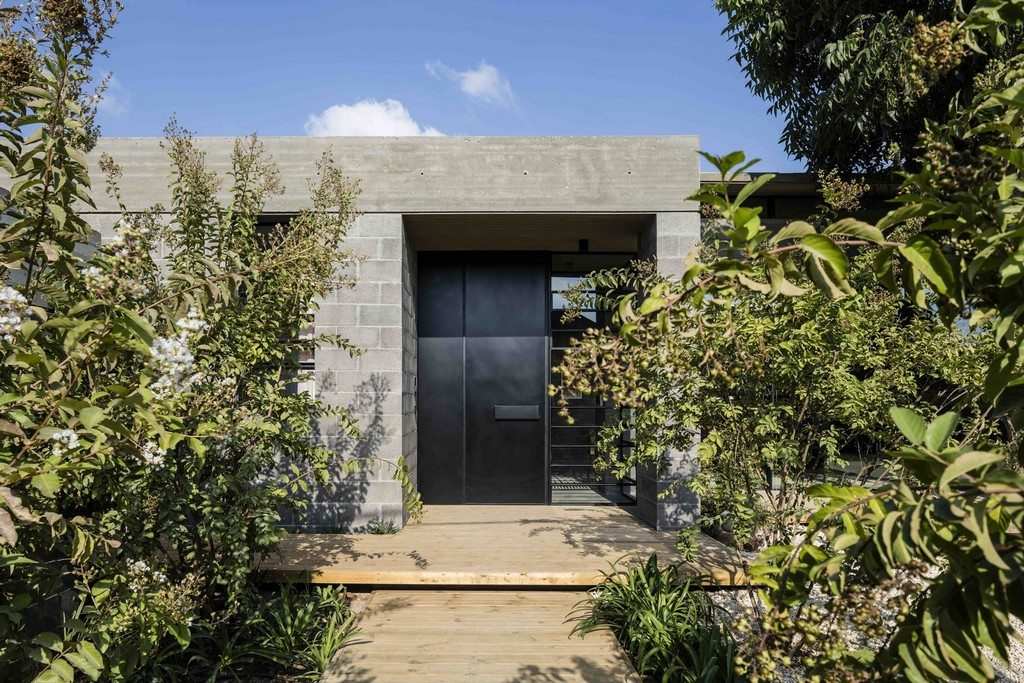 Bare House in Herzliya, Israel