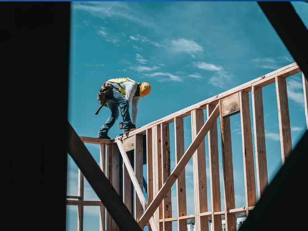 An image of a construction worker. 