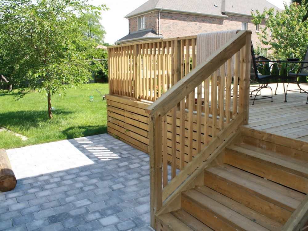 An image of a skirted deck.