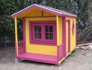 Awesome Pallet Playhouse: Fun Play Space