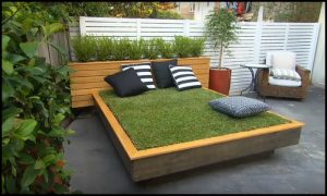 Grass day bed