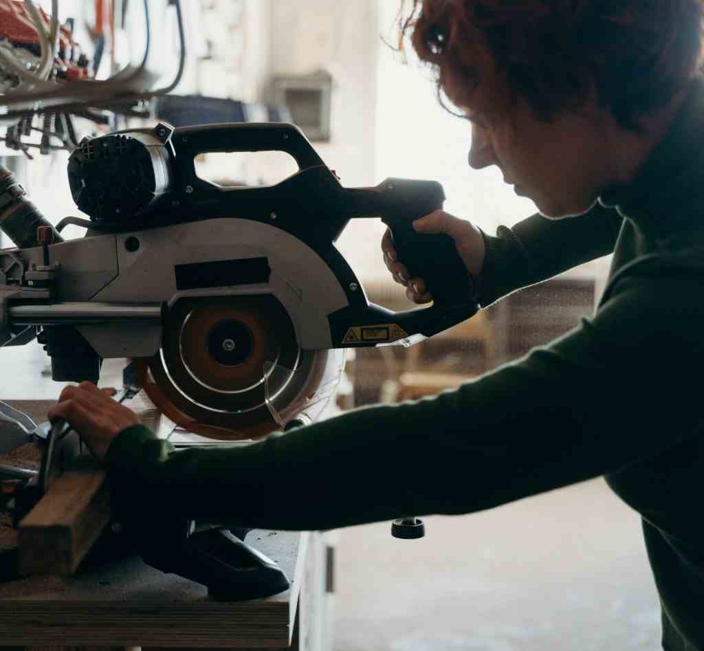 Looking for the best miter saw in 2023? Explore our comprehensive guide featuring the top 6 options that will elevate your woodworking projects
