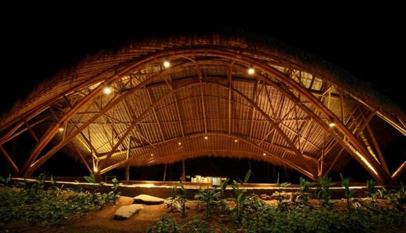 Bamboo has a tensile strength - equivalent to steel - and withstands up to 25,000 kgs (52,000 lbs) of pressure psi