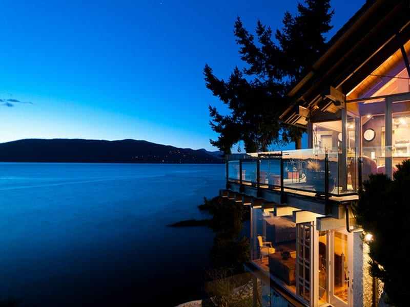 A Dream By The Water - West Vancouver, BC