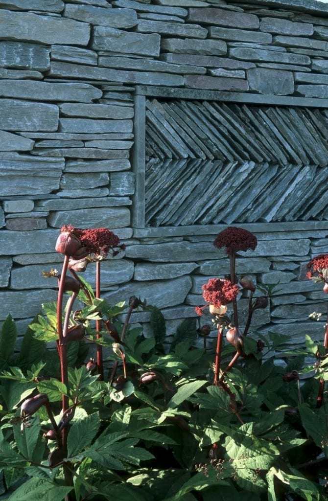 Andrew Loudon is recognised as a dry stone walling master craftsman. You can see why.
