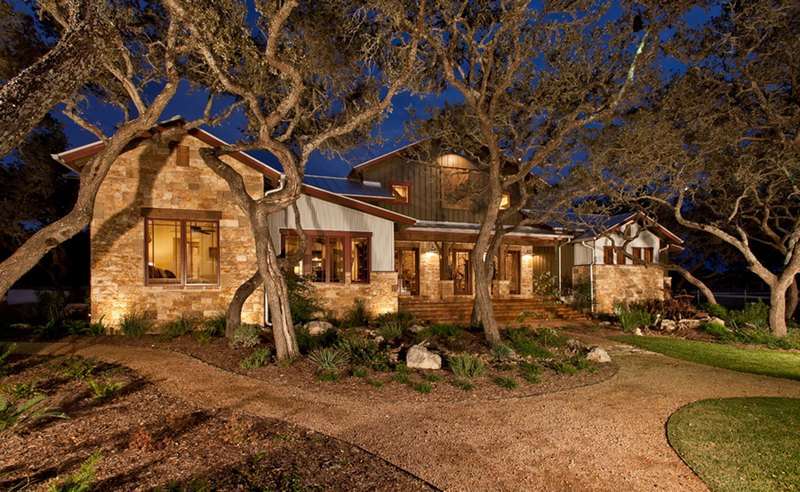 Blanco Ranch Home - Heritage Barns