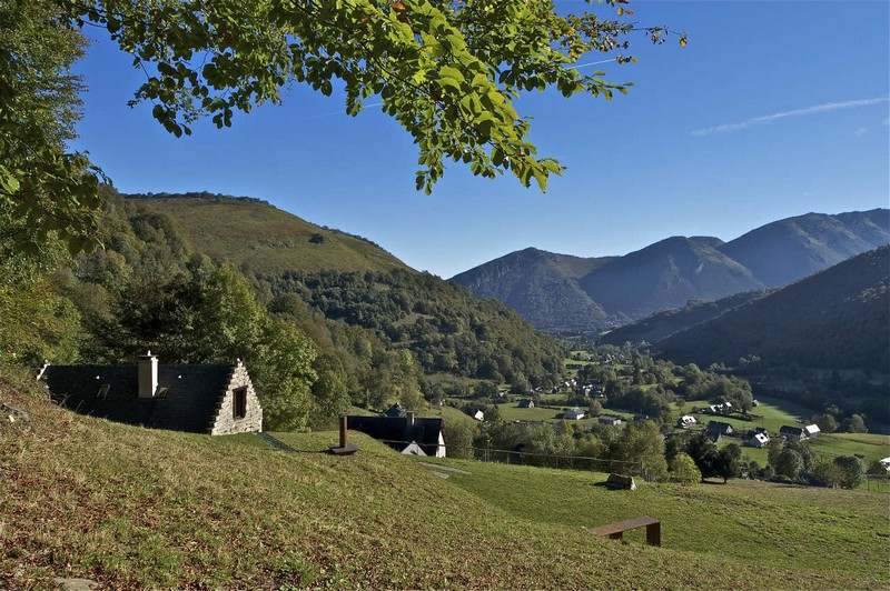 Extension of a Barn - Lesponne, France