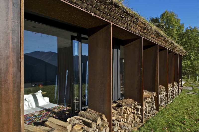 Extension of a Barn - Lesponne, France