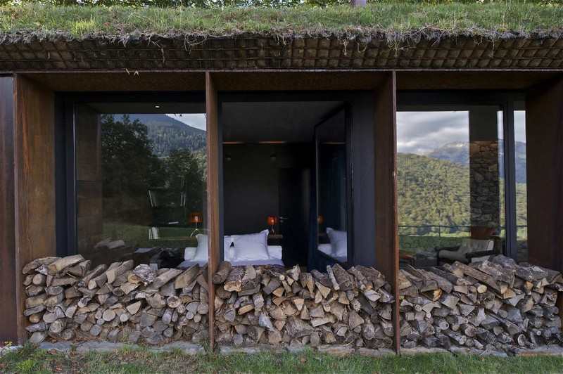 Extension of a Barn - Lesponne, France