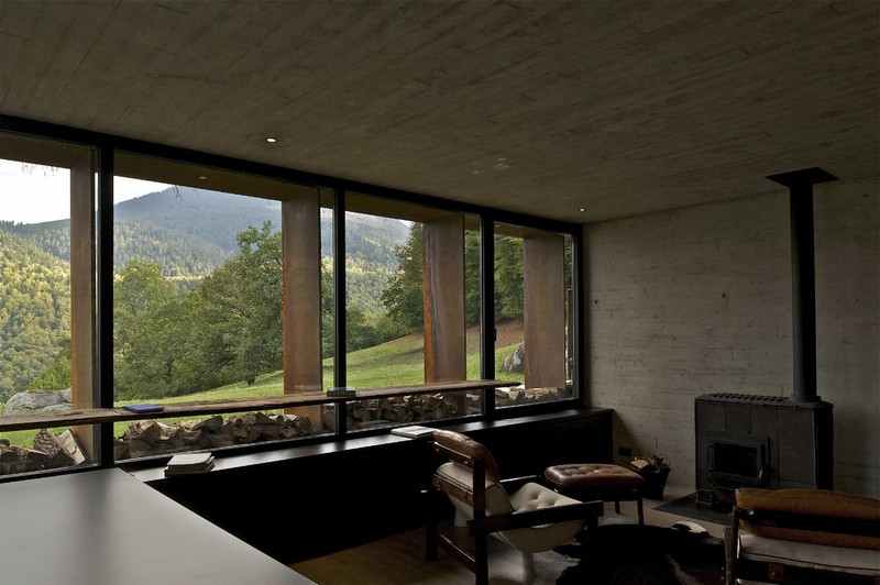 Extension of a Barn - Lesponne, France