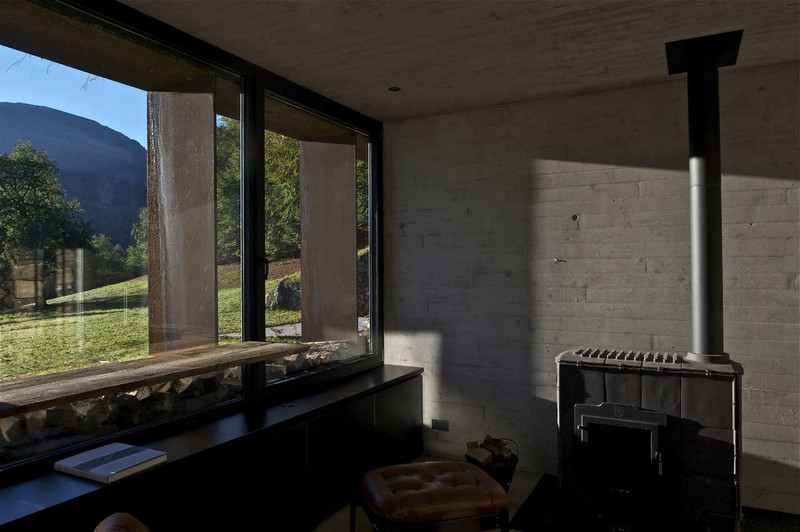 Extension of a Barn - Lesponne, France