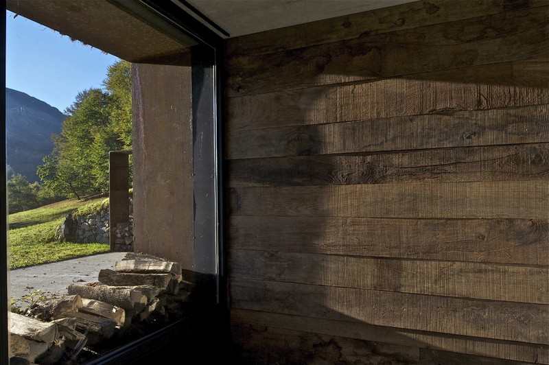 Extension of a Barn - Lesponne, France
