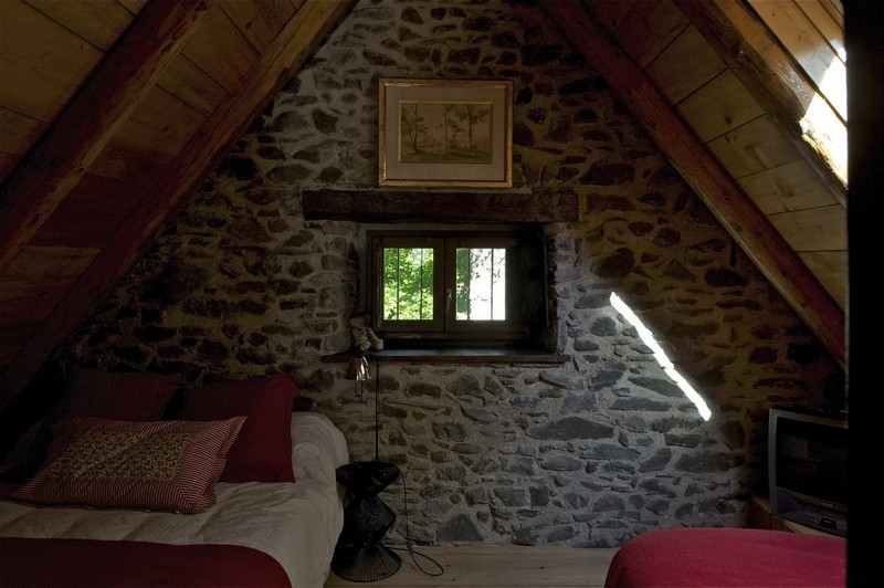 Extension of a Barn - Lesponne, France