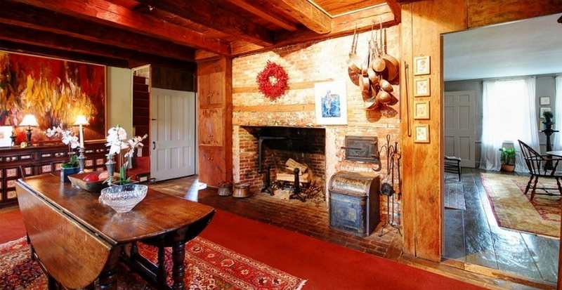 Five bedrooms, five 1/2 bathrooms and 221 years of memories...