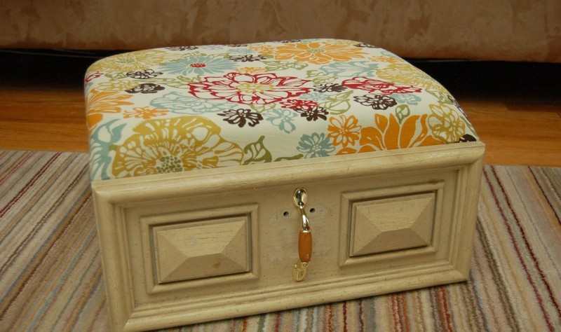 DIY Drawer Ottoman