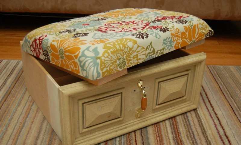 DIY Drawer Ottoman