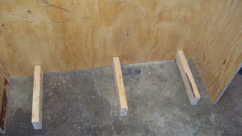 DIY Canned Food Cabinet - Guide for the bottom